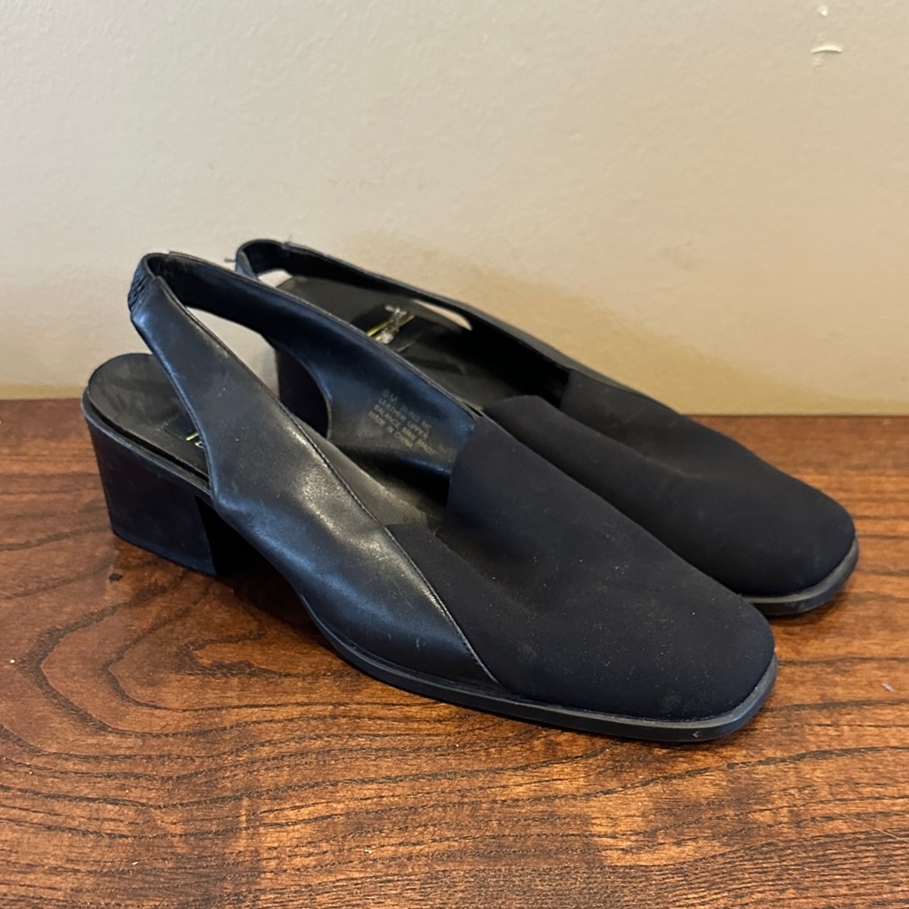 Vintage What’s What Black Women's Slingback Shoes